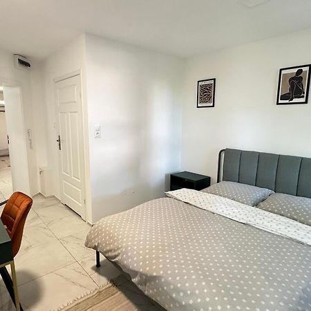 Moveen! Wynajem Apartamentow We Wroclawiu! 10 Minut Od Centrum מראה חיצוני תמונה