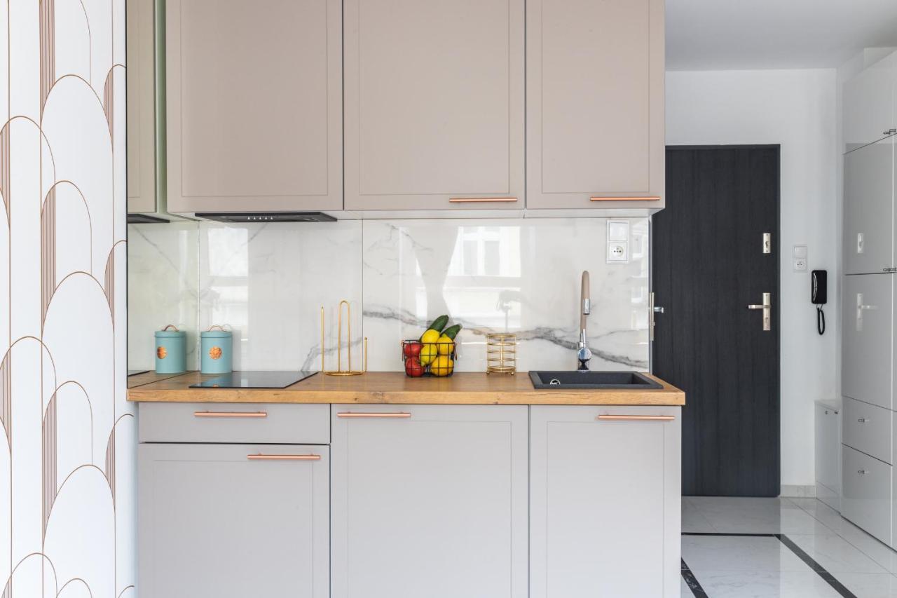 Moveen! Wynajem Apartamentow We Wroclawiu! 10 Minut Od Centrum מראה חיצוני תמונה