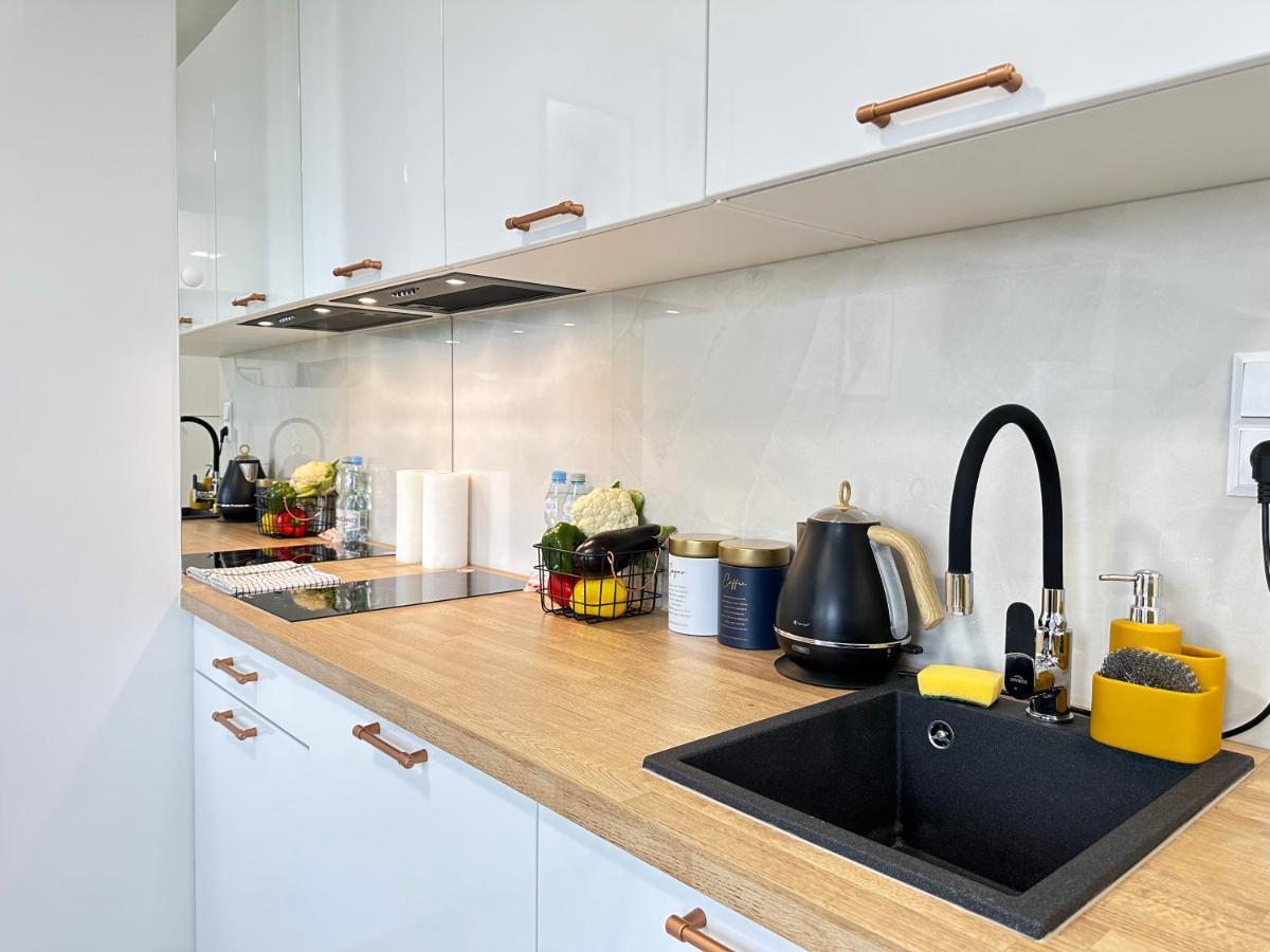 Moveen! Wynajem Apartamentow We Wroclawiu! 10 Minut Od Centrum מראה חיצוני תמונה