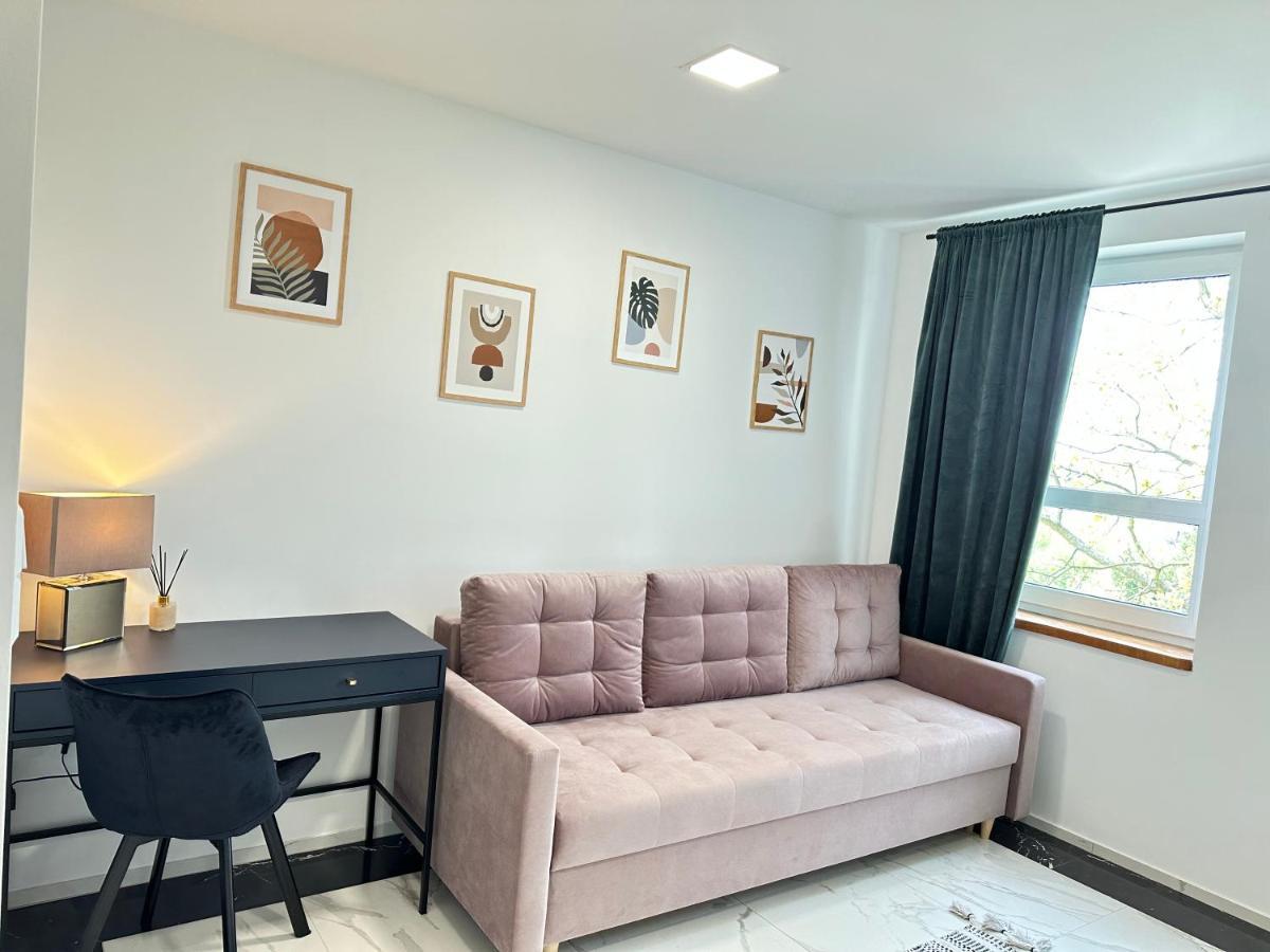 Moveen! Wynajem Apartamentow We Wroclawiu! 10 Minut Od Centrum מראה חיצוני תמונה