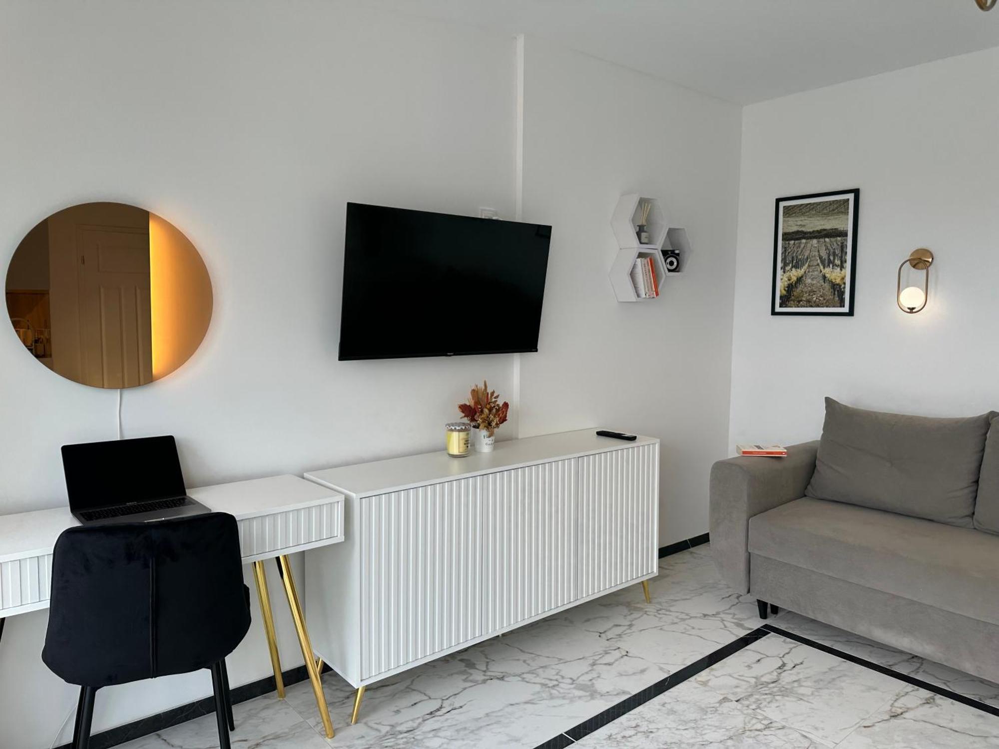 Moveen! Wynajem Apartamentow We Wroclawiu! 10 Minut Od Centrum מראה חיצוני תמונה
