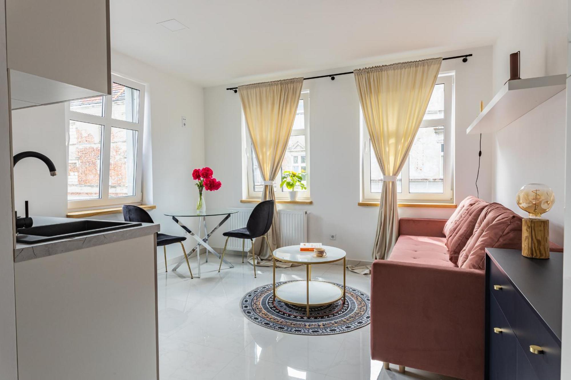 Moveen! Wynajem Apartamentow We Wroclawiu! 10 Minut Od Centrum מראה חיצוני תמונה