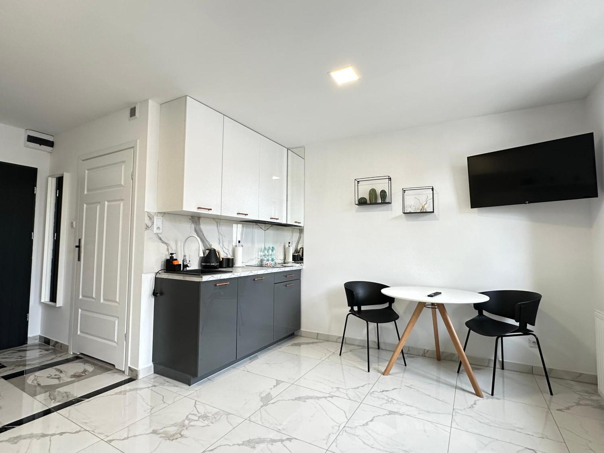 Moveen! Wynajem Apartamentow We Wroclawiu! 10 Minut Od Centrum מראה חיצוני תמונה